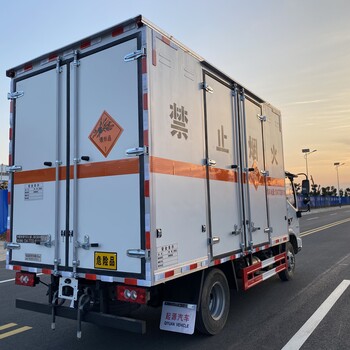 東風(fēng)爆炸品廂式運(yùn)輸車性能可靠