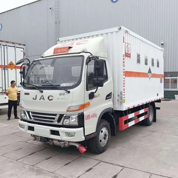 福田奧鈴危險(xiǎn)廢物回收運(yùn)輸車廠家