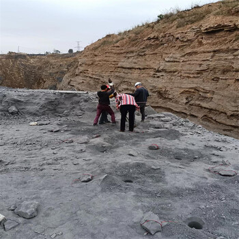 阿泰勒空气炮爆破岩石开采