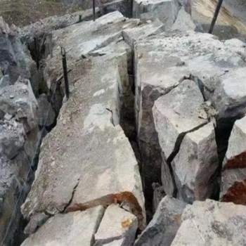 陕西铜川气体爆破采石场