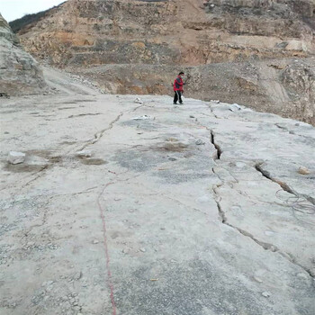 醴陵静态爆破青石