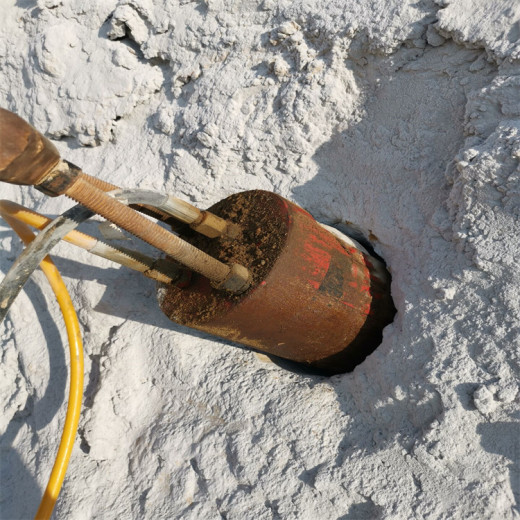 湖北黄石静态水泥破碎器液压分裂机成本咨询