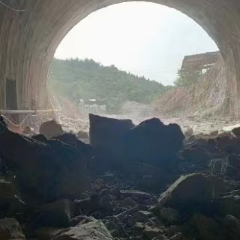 安徽安庆二氧化碳爆破煤矿起顶
