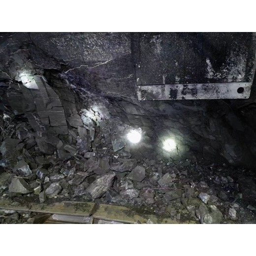 贵州贵阳二氧化碳爆破致裂煤矿起顶
