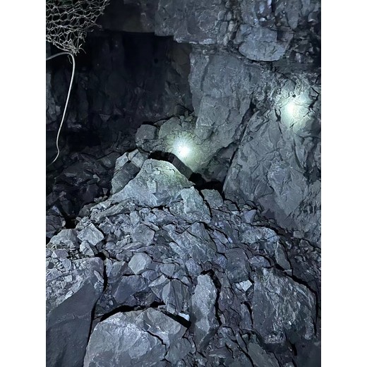 寧夏洞采掘進(jìn)二氧化碳?xì)怏w爆破施工
