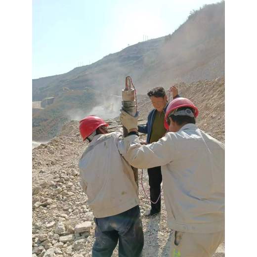 西藏日喀则露天矿山使用气体爆破设备厂家