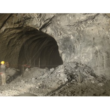 湖北洞采隧道新工艺设备公司