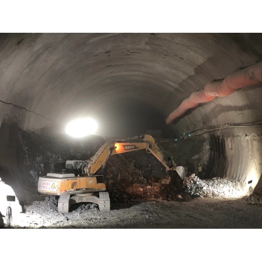 上海隧道开挖替代掘进机隧道井下压裂管