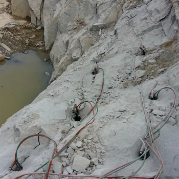 海南岩石破碎设备分裂机技术指导