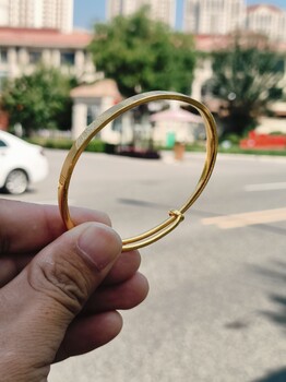 金價(jià)暴漲-天津黃金回收買賣同城上門-周六福黃金首飾回收