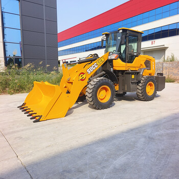 935裝載機(jī)用于洪澇災(zāi)害現(xiàn)場裝填砂石物料鏟車山東松晟重工