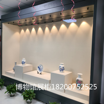 濟(jì)南博物館展示柜文物古董展柜廠商