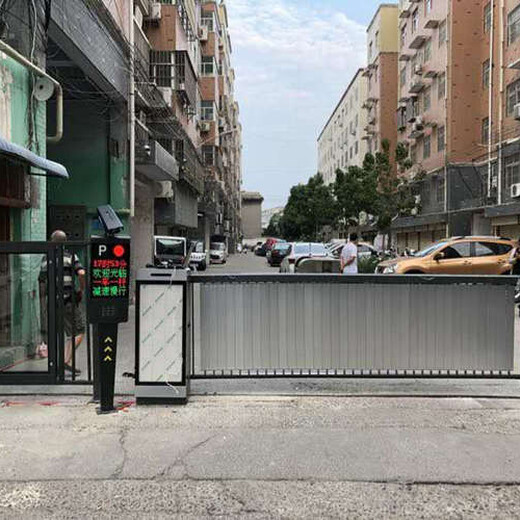 漢沽區(qū)工廠出入口道閘安裝（人臉識(shí)別）上門量尺訂做