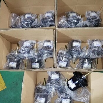 挖掘機(jī)PC360-7機(jī)油濾芯6742-01-4540原廠發(fā)貨適用性強(qiáng)