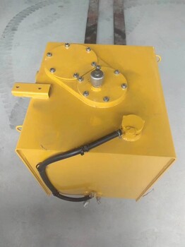 挖掘機(jī)PC1250-8動臂油缸4439902/4433371性能