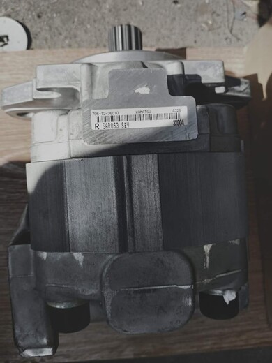 齒輪泵705-41-01320推土機D85ESS-2經(jīng)濟實惠