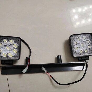 輪式裝載機(jī)WA470-6后組合燈（右）424-06-43241適用性強(qiáng)材質(zhì)穩(wěn)定