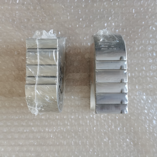 挖掘機(jī)PC200-8凸輪軸瓦6732-21-1411維護(hù)簡單
