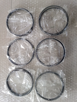 挖掘機(jī)PC1250-11	螺栓	O1010-82455原廠出品