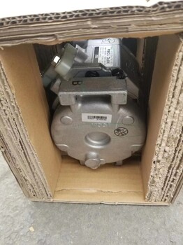 挖掘機(jī)PC1250-11	襯套	21N-03-51561原廠出品