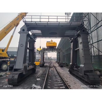 銘德挖掘機(jī)改裝定制挖掘機(jī)升高機(jī)