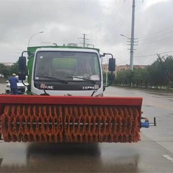 天锦干湿两用扫路车