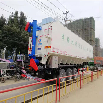二手柳汽乘龍散裝飼料車車在隨州隨時看車/程力散裝飼料車
