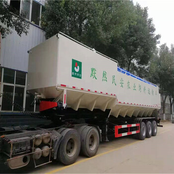 二手28方散裝飼料現(xiàn)車隨時提檔東風(fēng)散裝飼料車多少錢