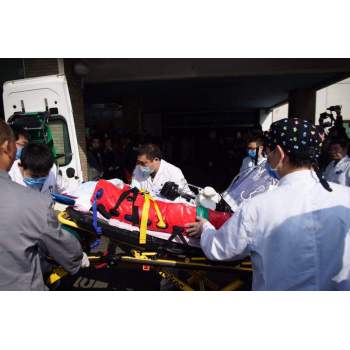天津带呼吸机救护车-全国上门接送