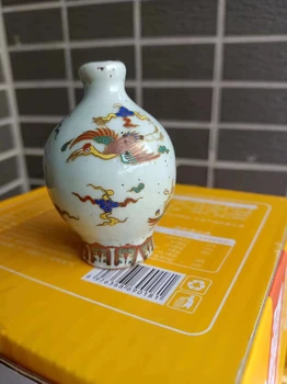 青花瓷瓶古董拍賣(mài)清乾隆粉彩瓷器拍賣(mài)的價(jià)格