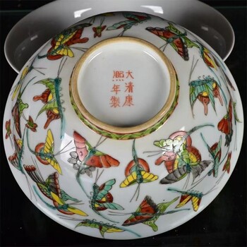 山水十二條屏交易走勢