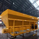 車載式融雪撒布機(jī)融雪劑撒布車冬季道路融雪撒鹽機(jī)