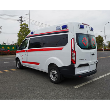 衢州救護車提供長途轉(zhuǎn)運病人服務(wù)，醫(yī)護團隊全程護送
