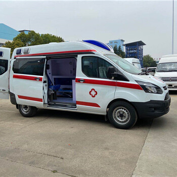 衢州救護車提供長途轉(zhuǎn)運病人服務(wù)，醫(yī)護團隊全程護送