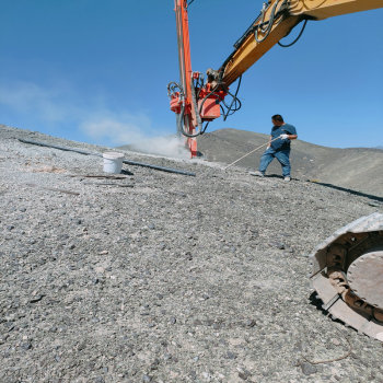 克孜勒苏柯州200勾机平原打孔挖改钻机身结实可支车