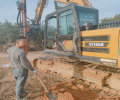 承德市ZD-100型长臂挖机钻机支持技术现场安装