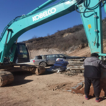 大同市300挖掘機(jī)鑿巖機(jī)愚公斧開山