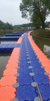 水上養(yǎng)殖浮動碼頭水上浮橋游艇摩托艇停放泊位支持加工定制