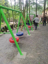 戶外網(wǎng)紅秋千民宿景區(qū)公園定制多人蕩搖旋轉(zhuǎn)椅兒童庭院組合吊椅