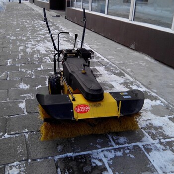銷售清掃機(jī)械QS65100小型清雪機(jī)道路清掃雪設(shè)備