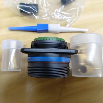 Amphenol射頻連接器L777SDE09P，U65F044360T