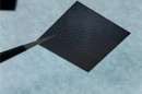 TJ超薄硅片0.1mm线径加工镀膜晶圆改切激光打孔