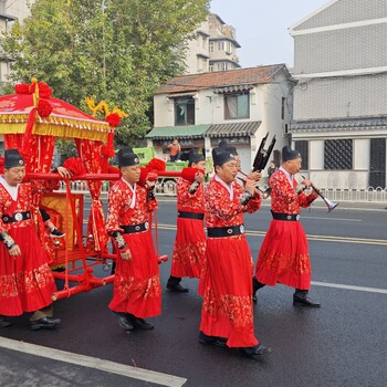 扬州花轿迎亲花轿出租132/7080/3811，中式抬花轿唢呐媒婆