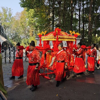 扬州花轿迎亲花轿出租132/7080/3811，中式抬花轿唢呐媒婆