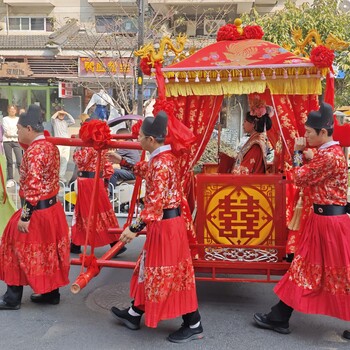 揚(yáng)州花轎迎親花轎出租132/7080/3811，中式抬花轎嗩吶媒婆