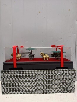 秦始皇開(kāi)路銅車(chē)馬，西安兵馬俑套裝，旅游紀(jì)念品伴手禮
