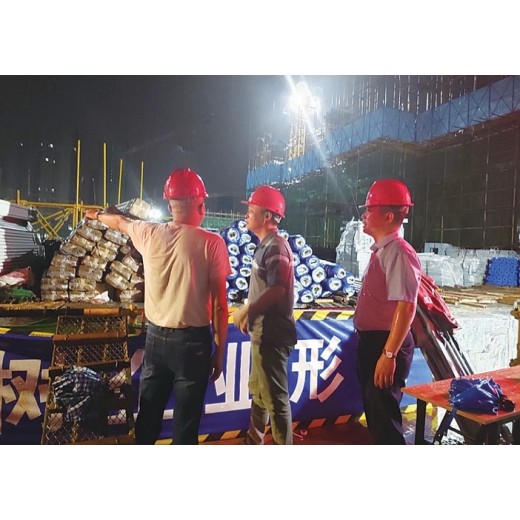广东区域的劳工在香港包吃包住年薪高达30万