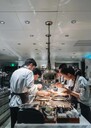 高薪誠聘中餐廳中餐廚師面點師幫廚服務(wù)員包吃住一年40w