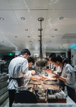 愛爾蘭華人餐廳面向河南焦作地區(qū)招員工月薪35000左右正規(guī)工簽