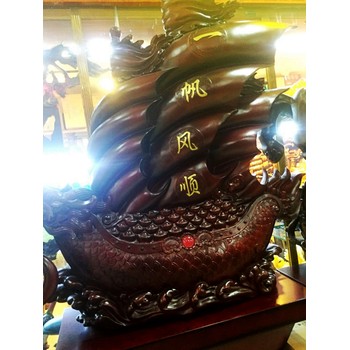 西安龍船落地?cái)[件仿紅木大帆船開業(yè)行穩(wěn)致遠(yuǎn)禮物